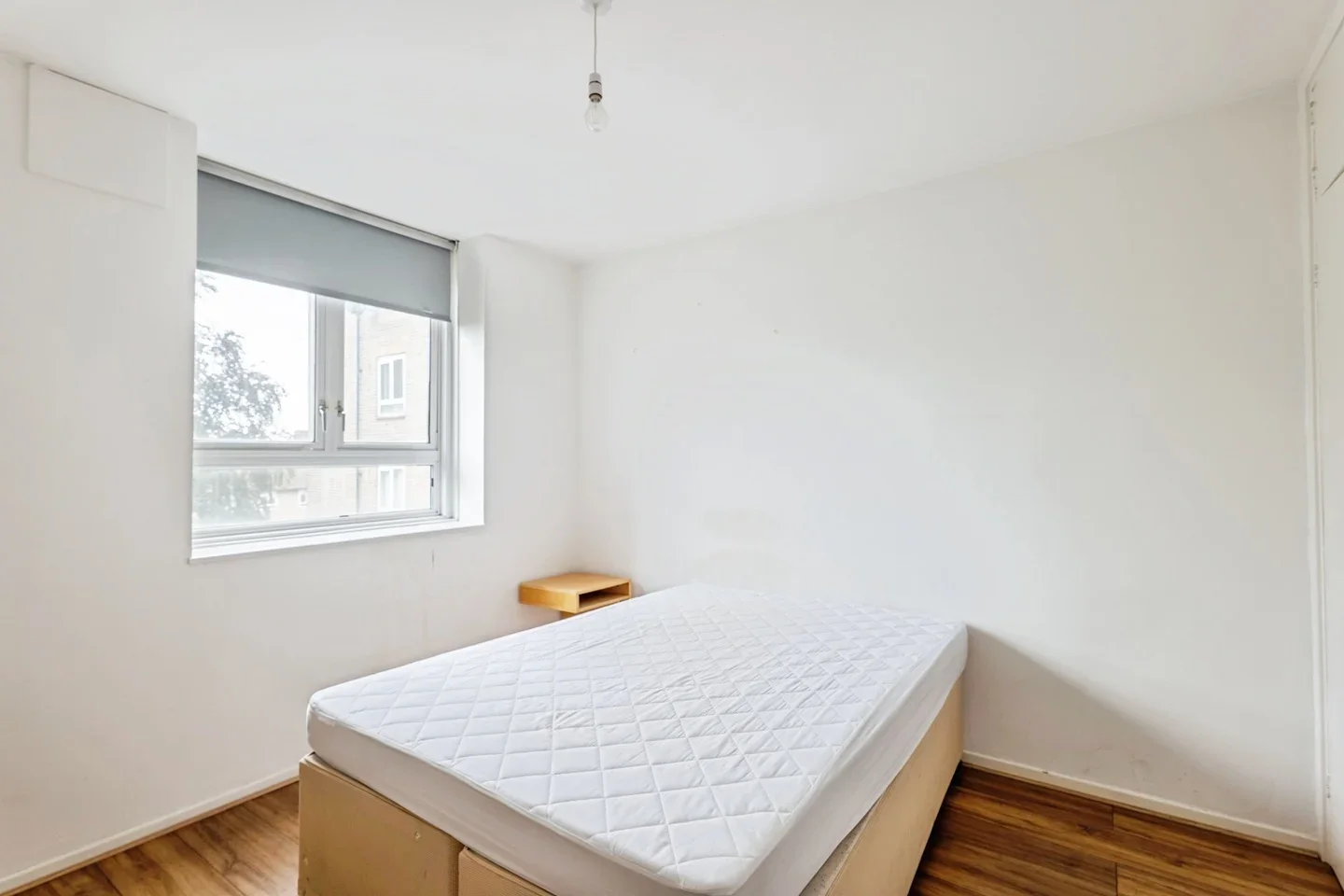Flat Dorman Way in Greater London