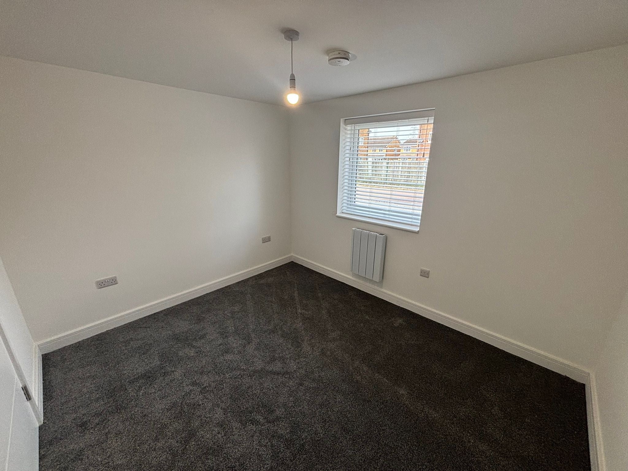 Flat Flamborough Close in Peterborough