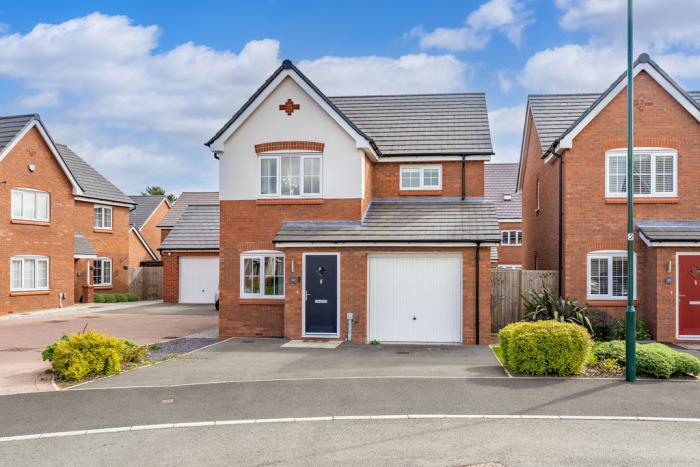 House Eardley Close in Shrewsbury