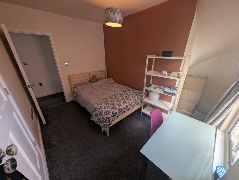 Room Roman Road in Greater London