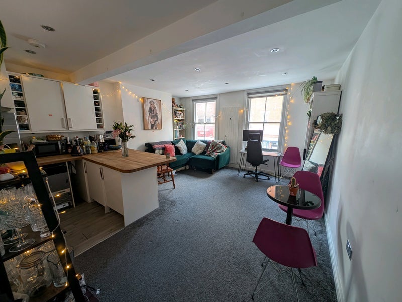 Room Roman Road in Greater London