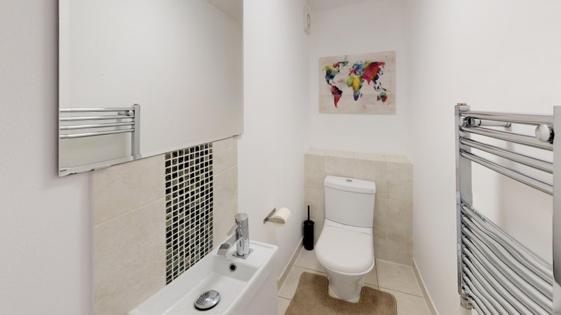 Room Clifton Place in Greater London