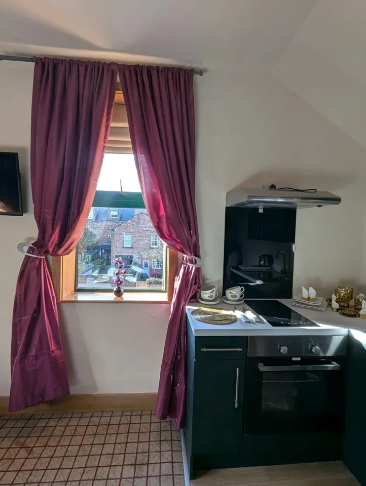 Flat Osborne Road in Newcastle upon Tyne