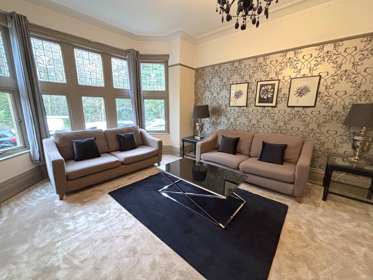 Flat Harlow Moor Drive in Harrogate