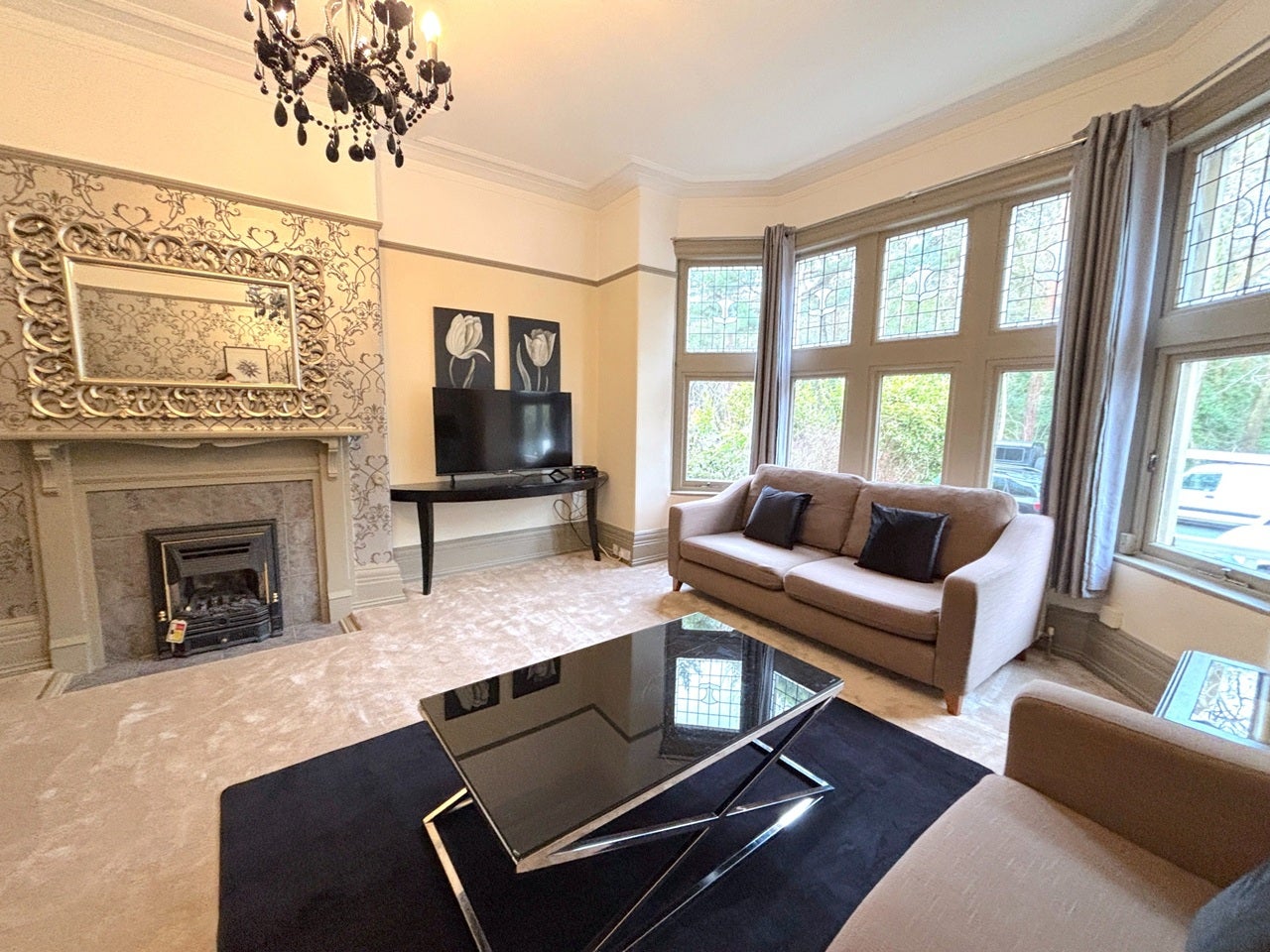 Flat Harlow Moor Drive in Harrogate