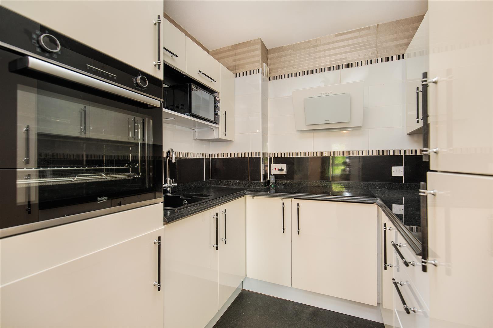 Flat Adderstone Crescent in Newcastle upon Tyne