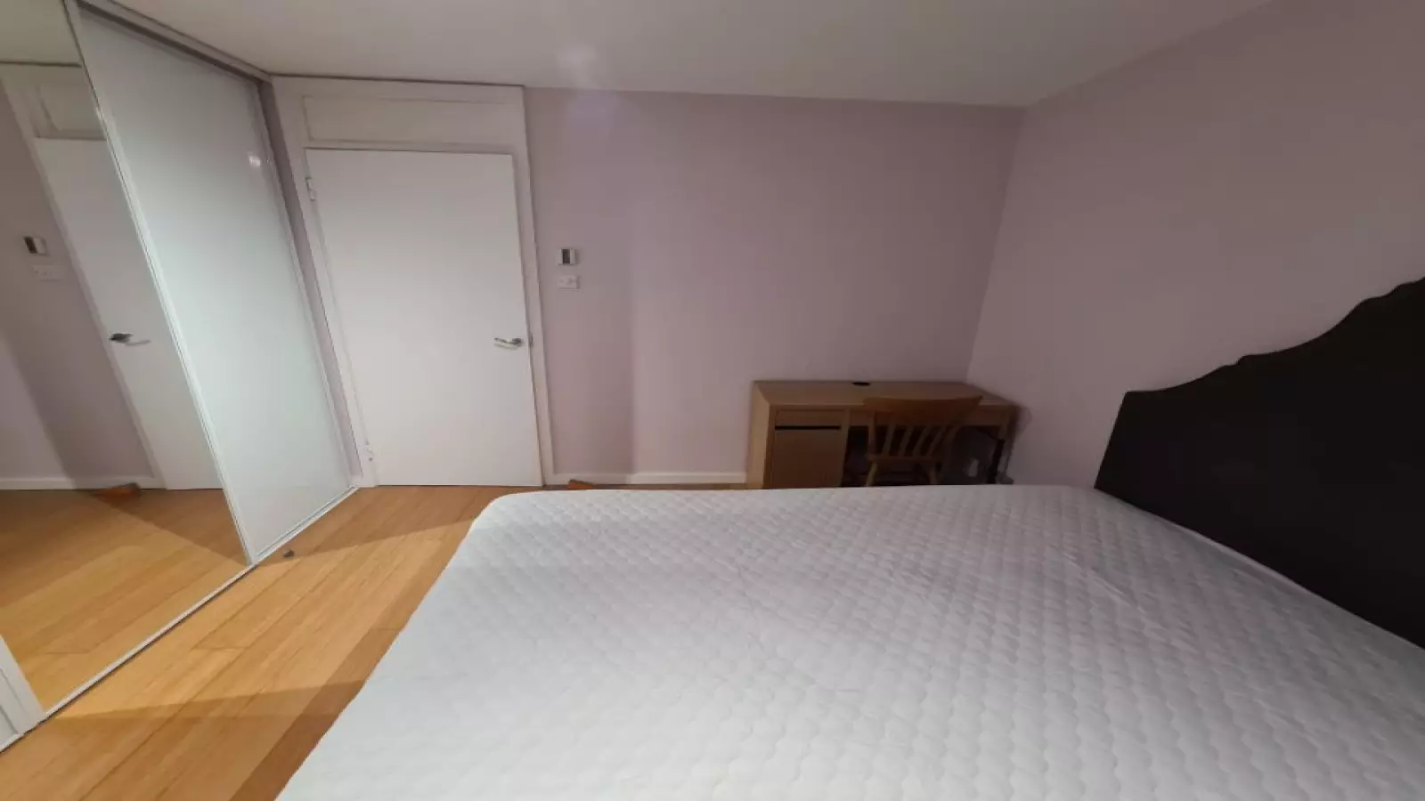 Room Goldman Close in Greater London