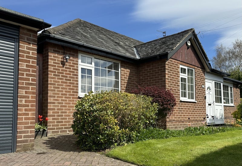 House Alexander Drive in Trafford