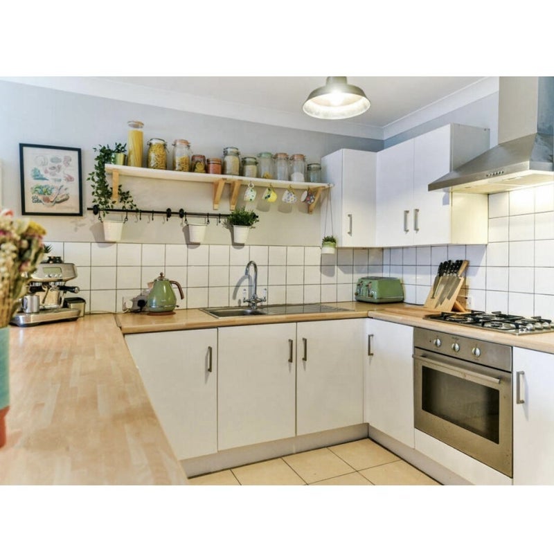 Room Eglinton Road in Greater London