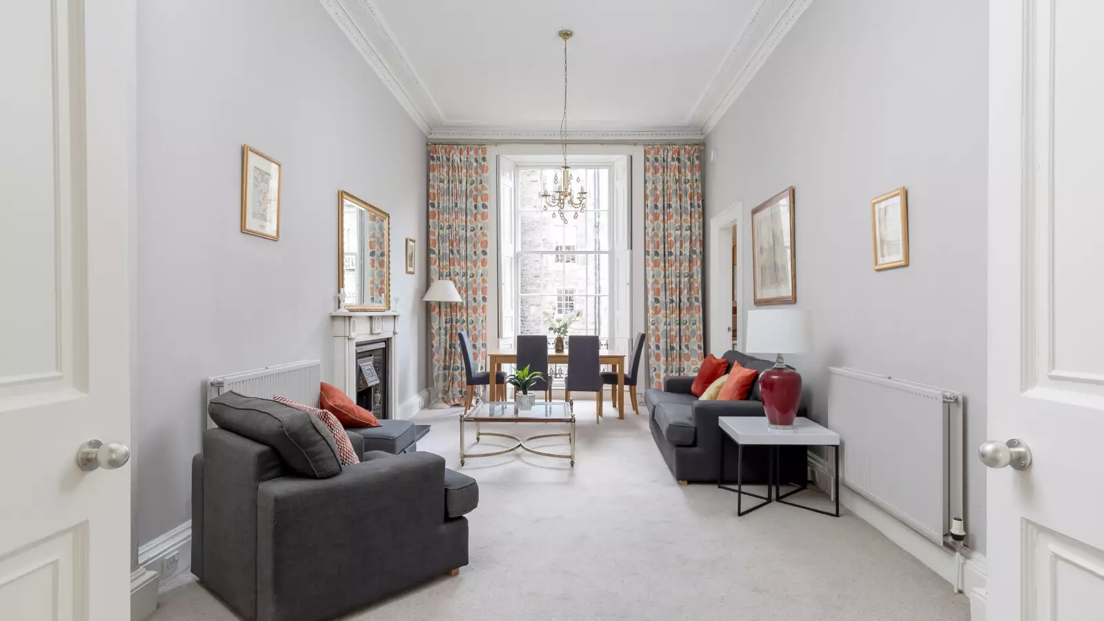 Flat Northumberland Street South East Lane in City of Edinburgh