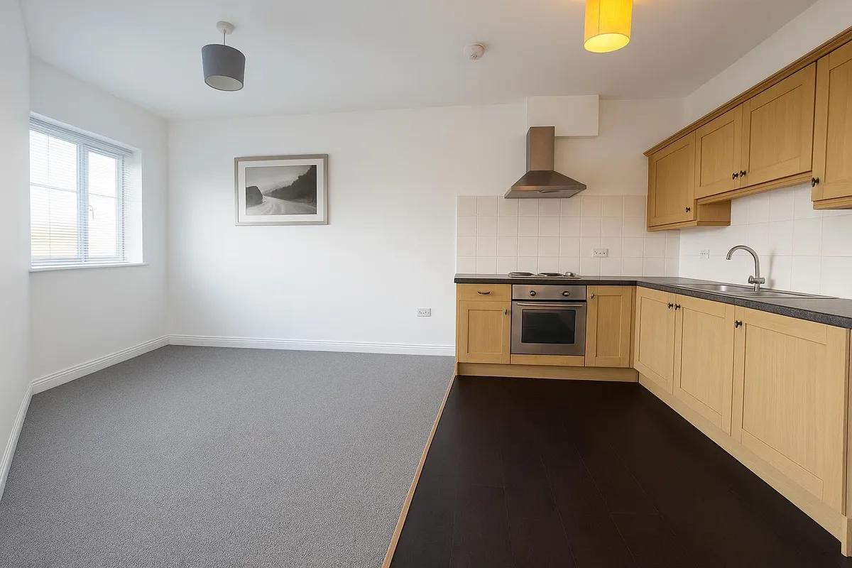 Flat Addington Road in Irthlingborough