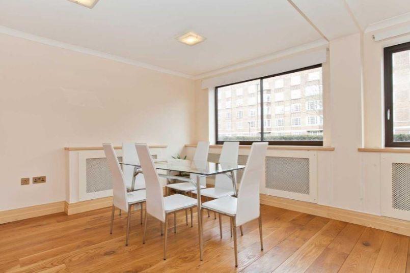 Flat Queen's Terrace in City of Westminster