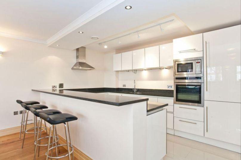 Flat Queen's Terrace in City of Westminster