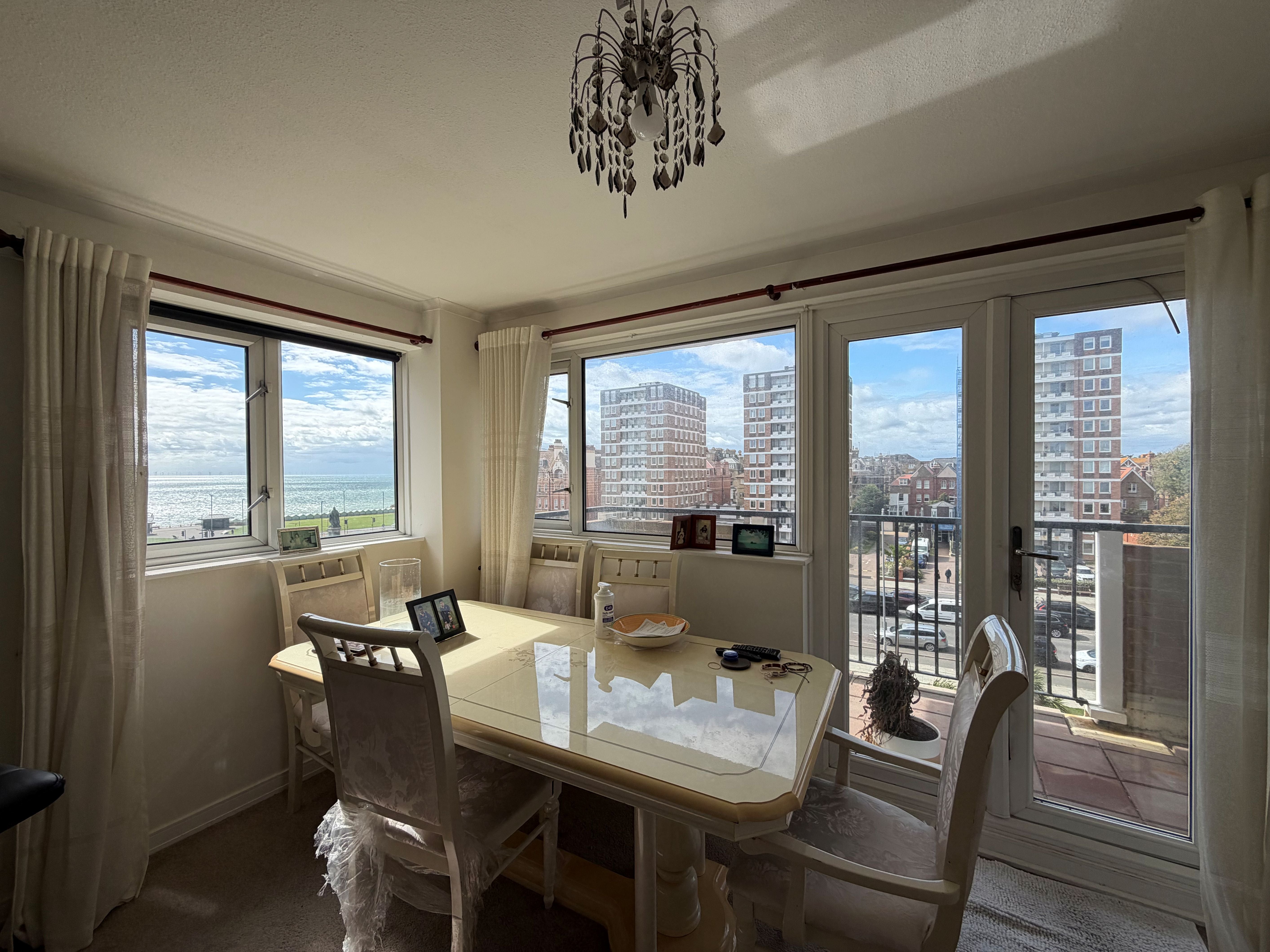 Flat Grand Avenue in Portslade by Sea