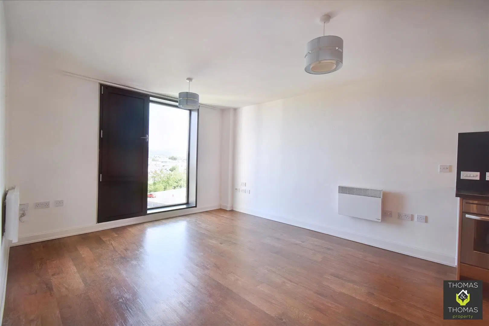 Flat Honeybourne Way in Cheltenham