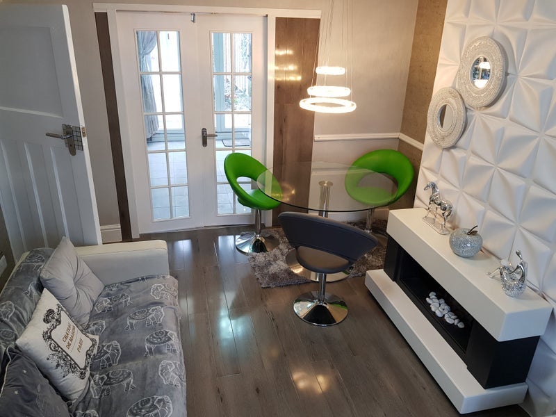 Room Ravensdale Road in Coventry