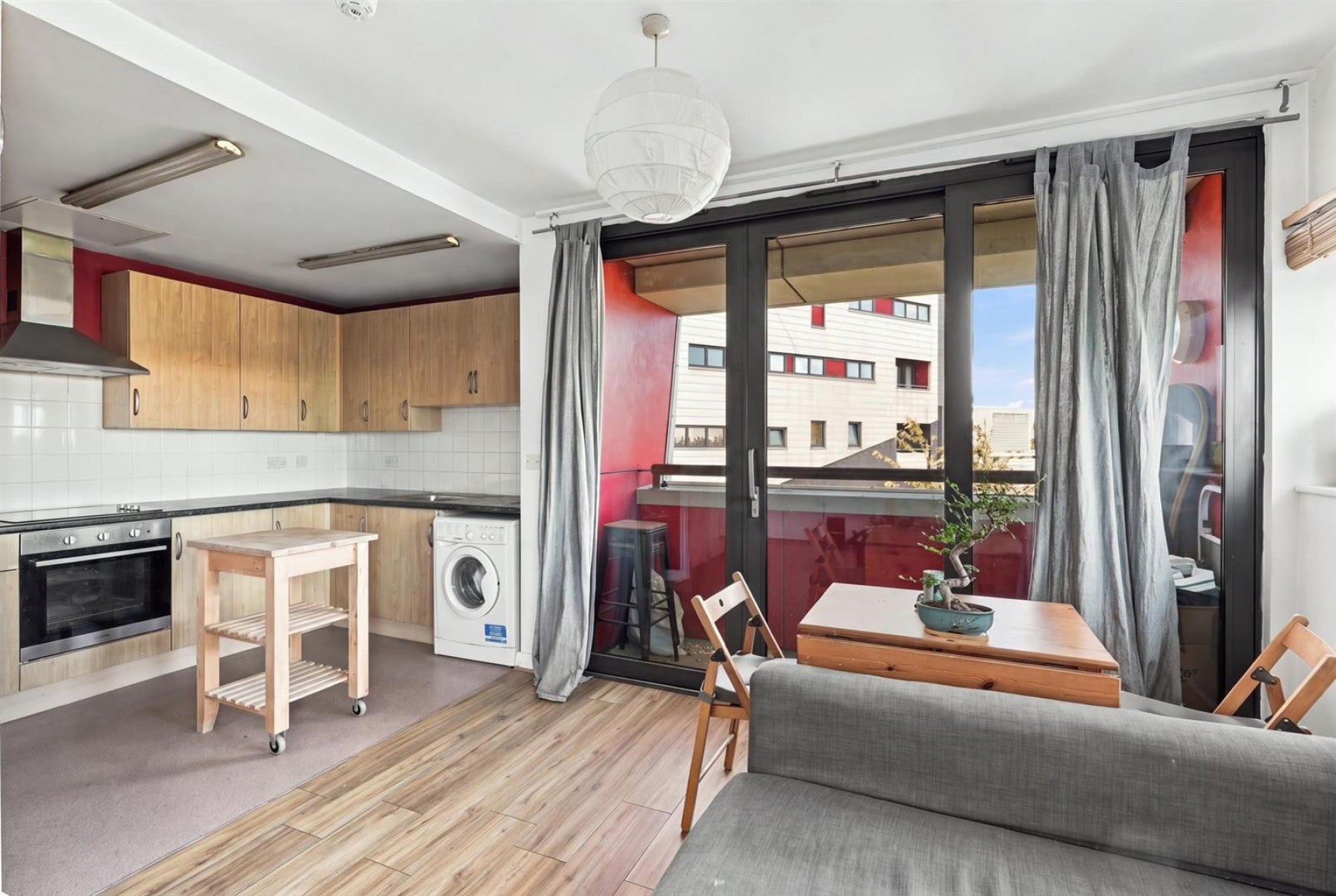 Flat Drayton Park in Greater London