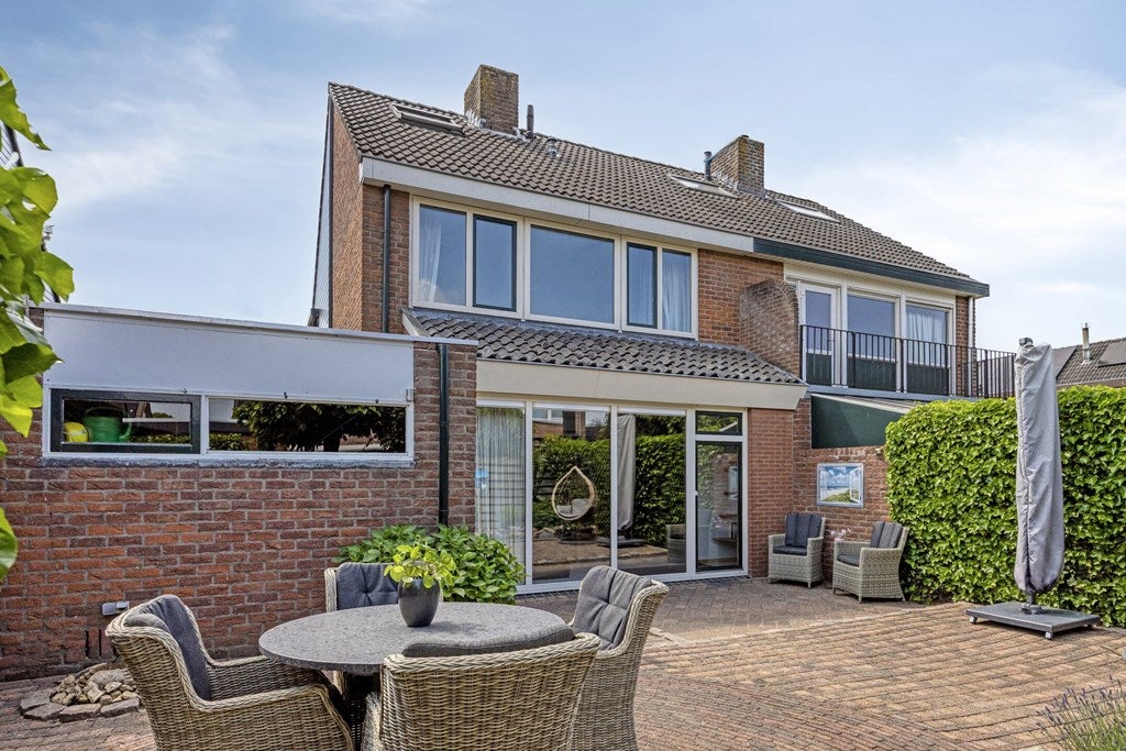 Huis Waalkant 42 in Ochten