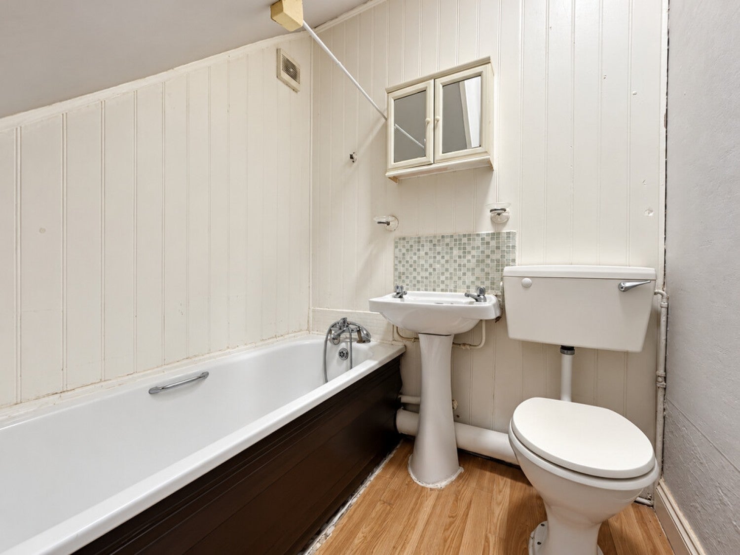 Flat St Leonards Road in Southend-on-Sea