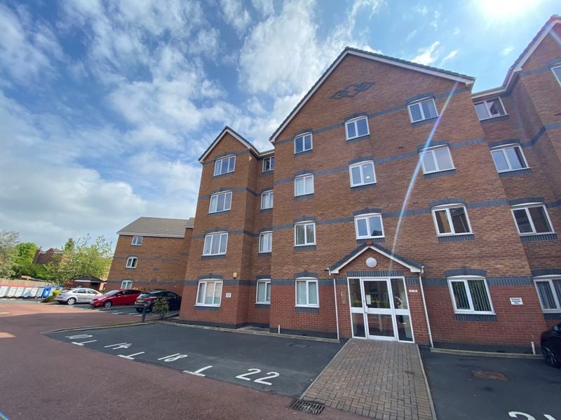 Flat Knightswood Court in Liverpool