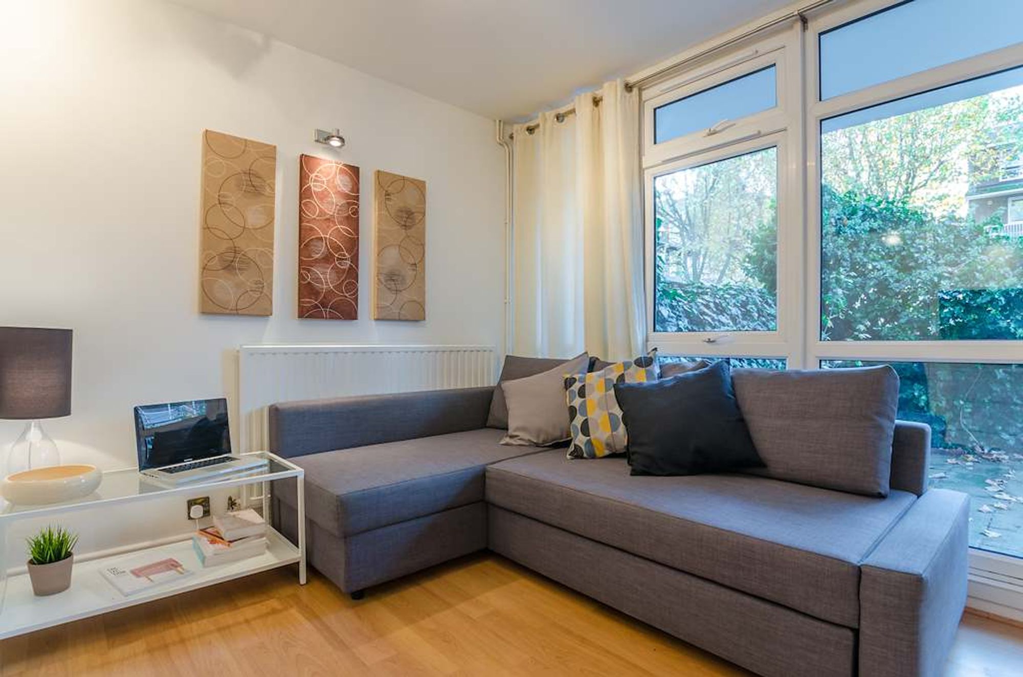 Flat Newby Place in Greater London