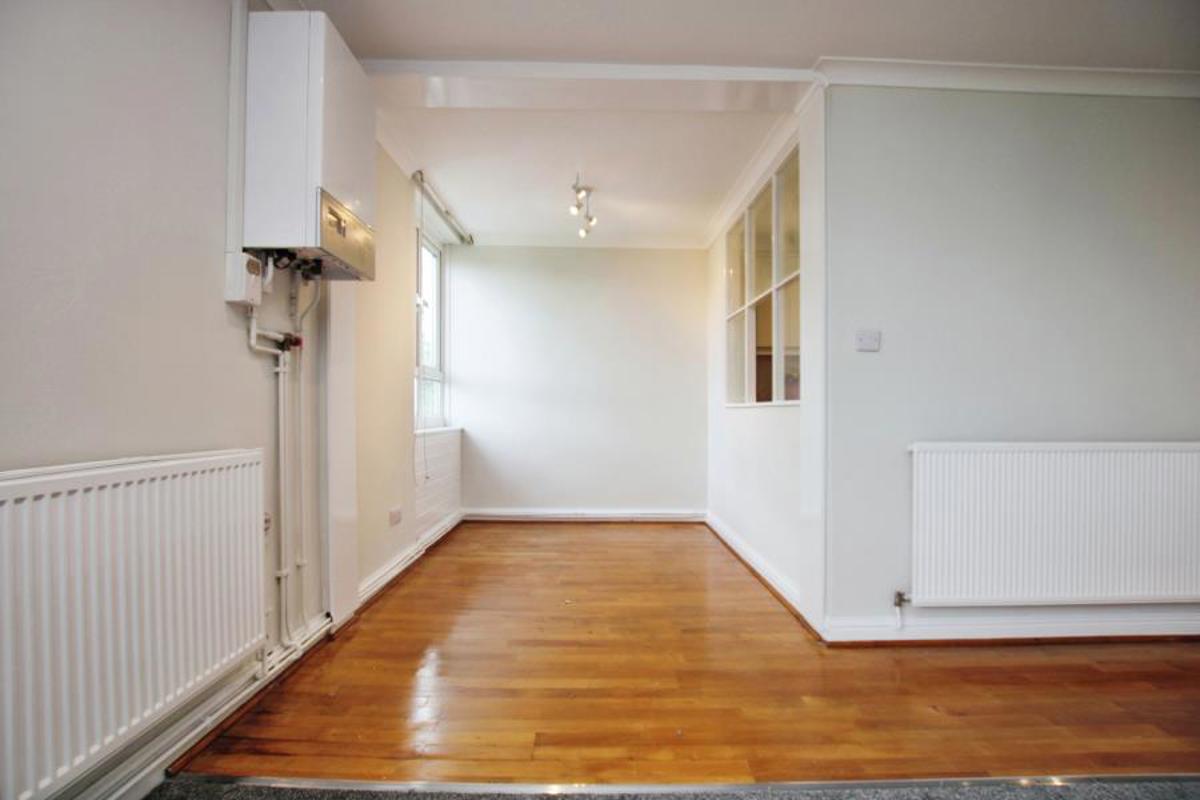 Flat Westacre Close in Bristol