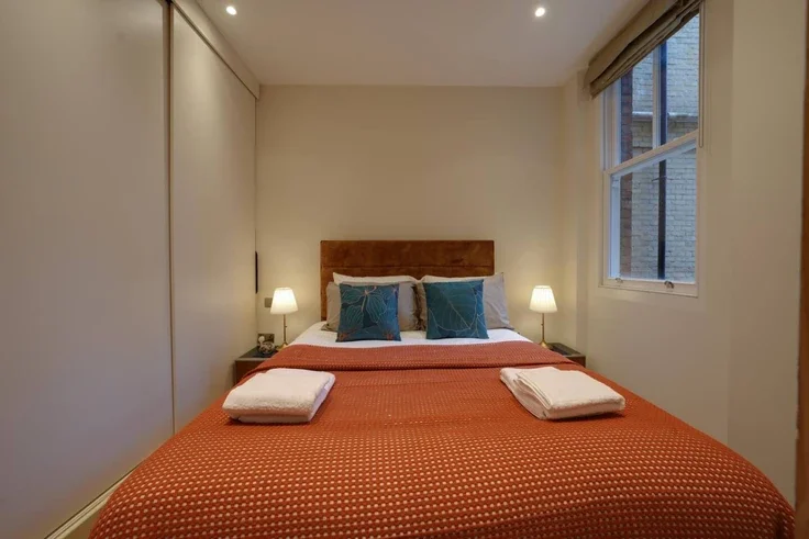 Flat Great Titchfield Street in City of Westminster