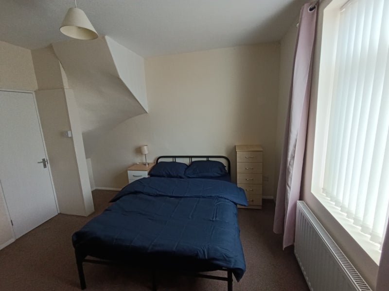 Room Sherwood Drive in Shirebrook