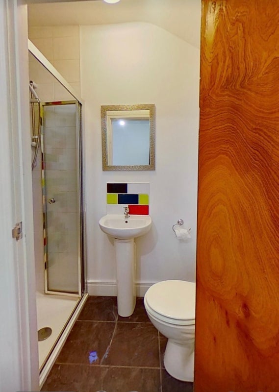 Room Lewis Street in Pontypridd