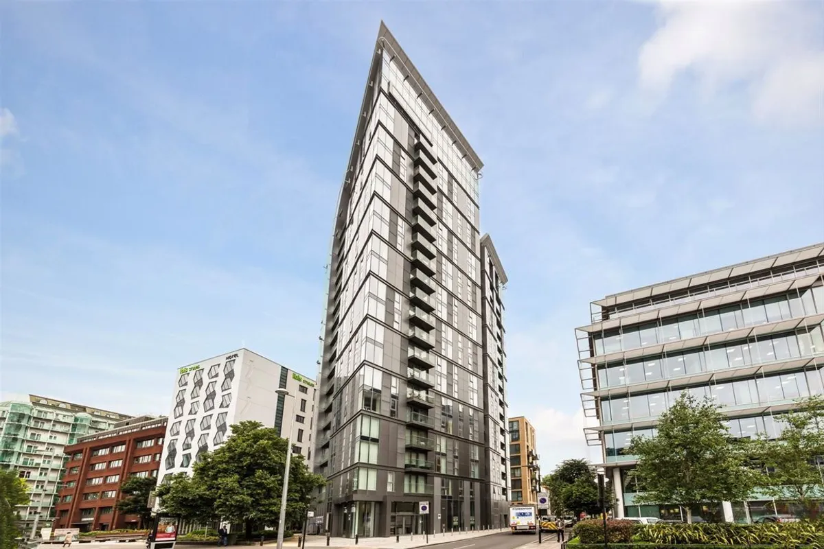 House Uxbridge Road in Greater London