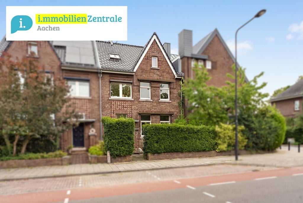Tussenwoning te koop: Maastrichterlaan 185, Vaals