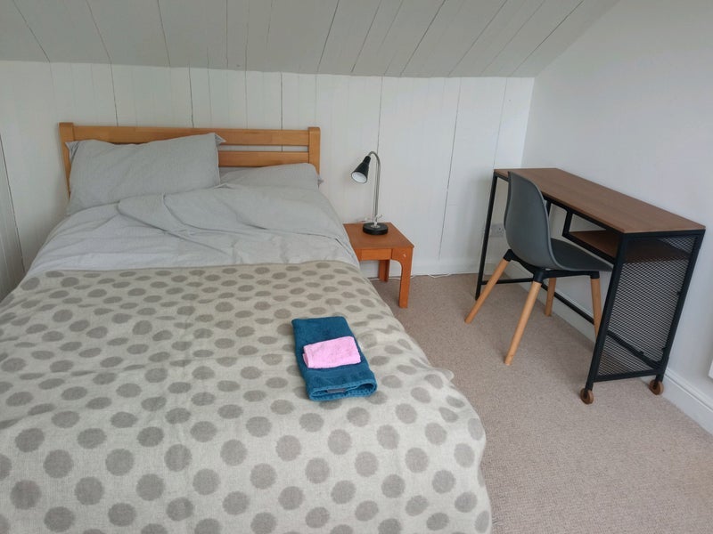 Room Japan Crescent in Greater London