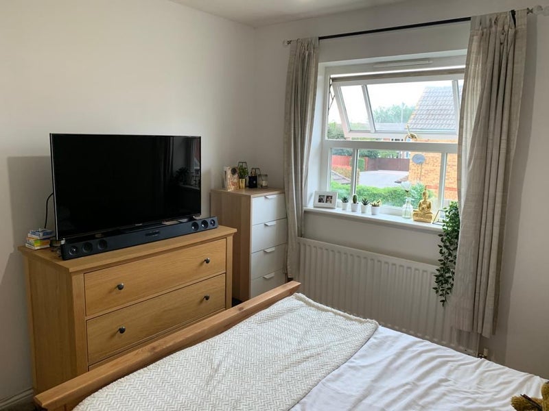 Room Moor Furlong in Slough
