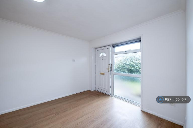 Flat Farley Hill in Luton