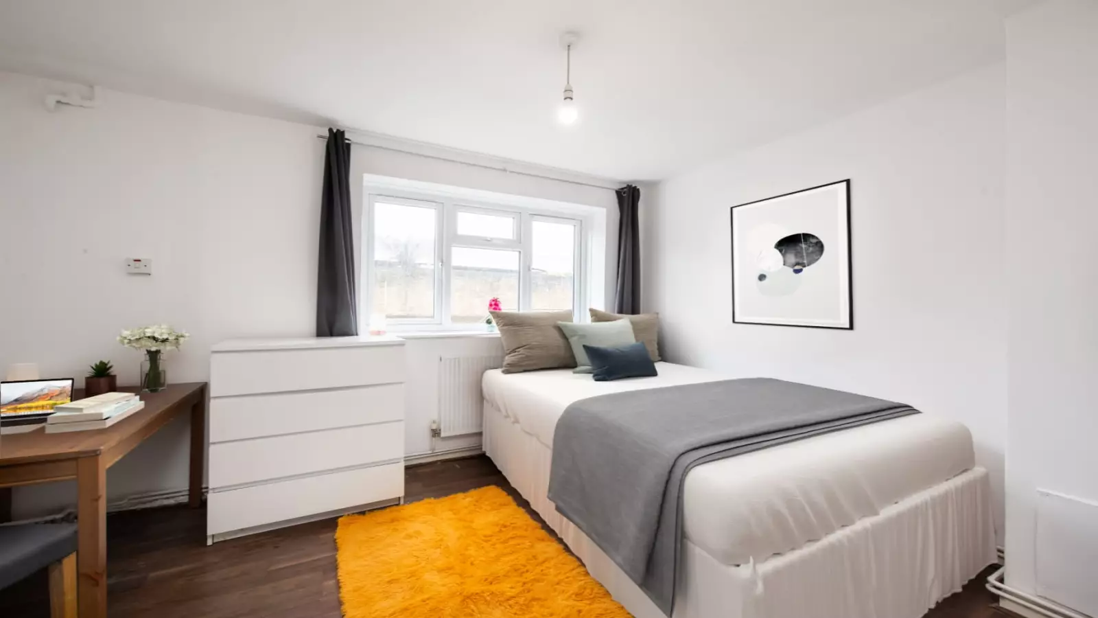 Flat Stewarts Road in Greater London
