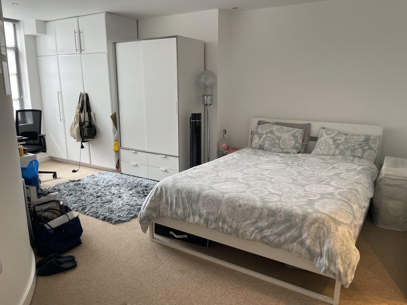 Room Islington High Street in Greater London