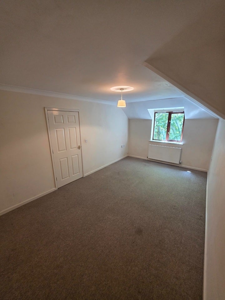 Flat Throop Road in Bournemouth