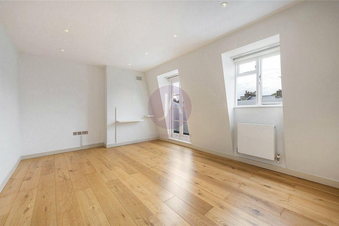 Flat Blenheim Terrace in City of Westminster