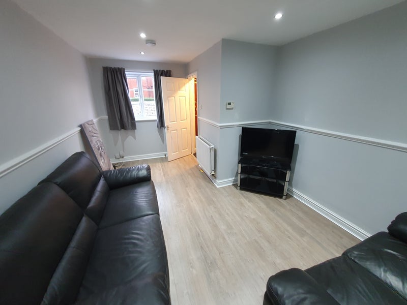Room Burton Road in Manchester