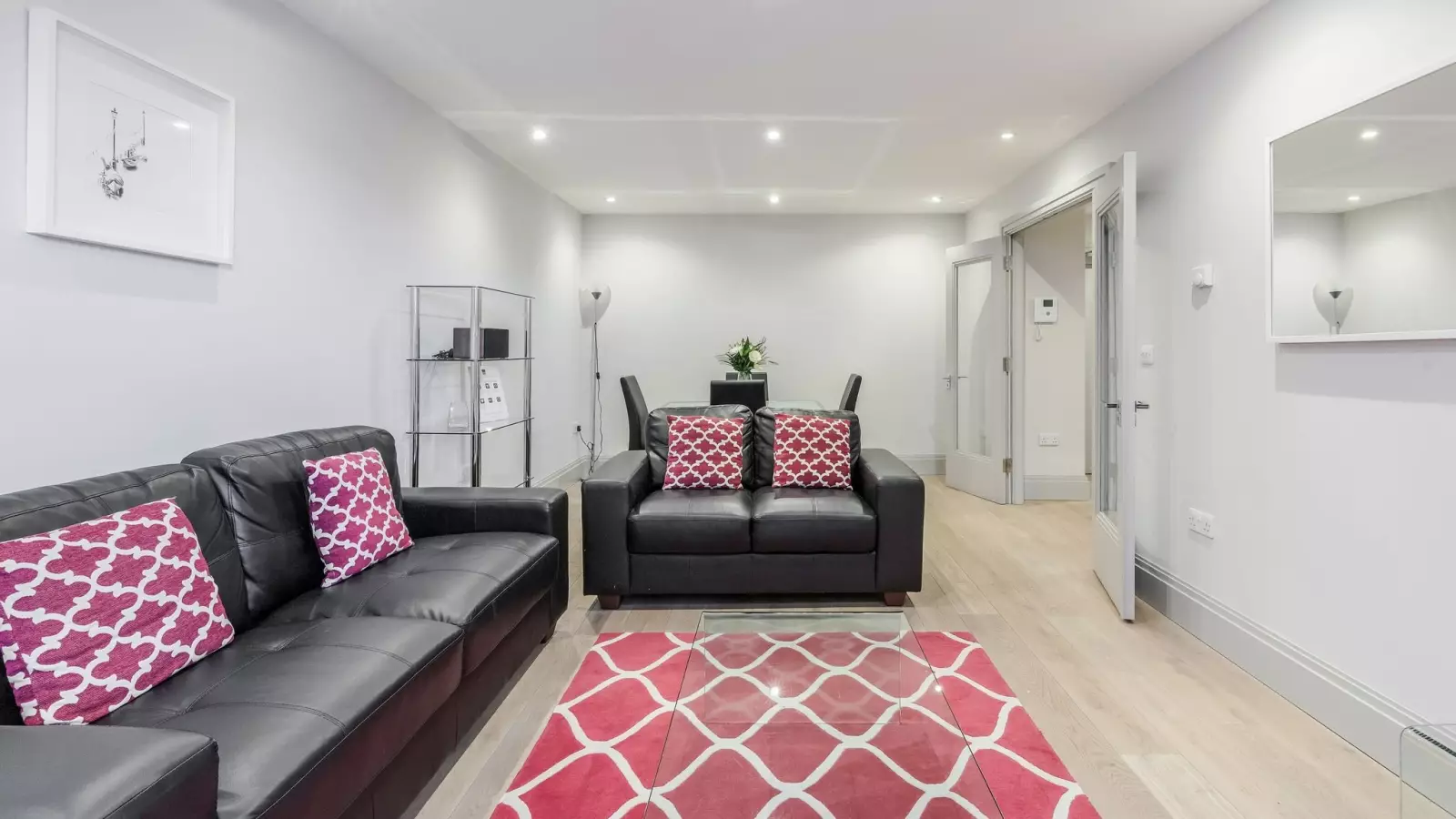 Flat Parkshot in Greater London