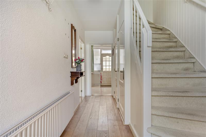 Hoekwoning te koop: IJsselmeerweg 33, Marken