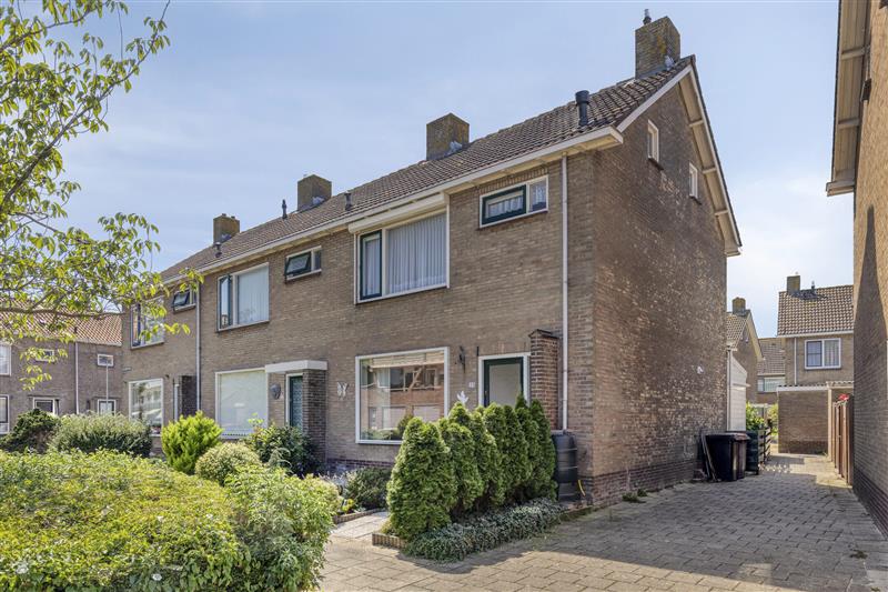 Huis IJsselmeerweg 33 in Marken