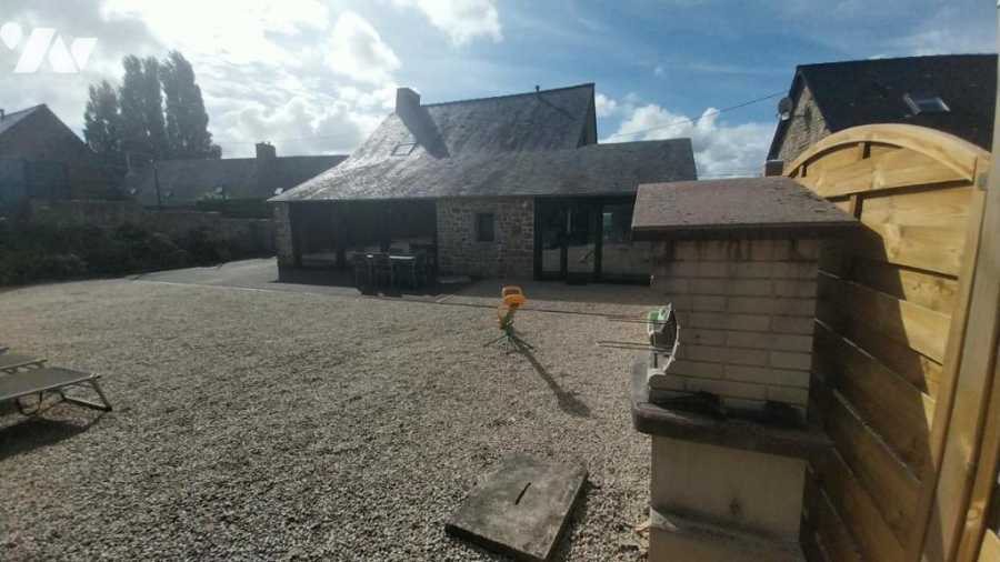 Maison Route de Baguer-Pican à Saint-Broladre