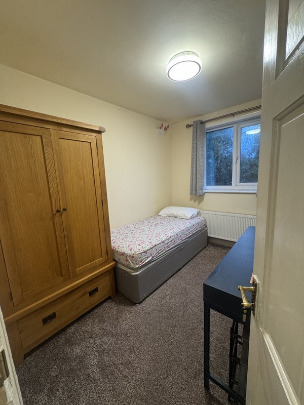 Room Mauldeth Road West in Manchester
