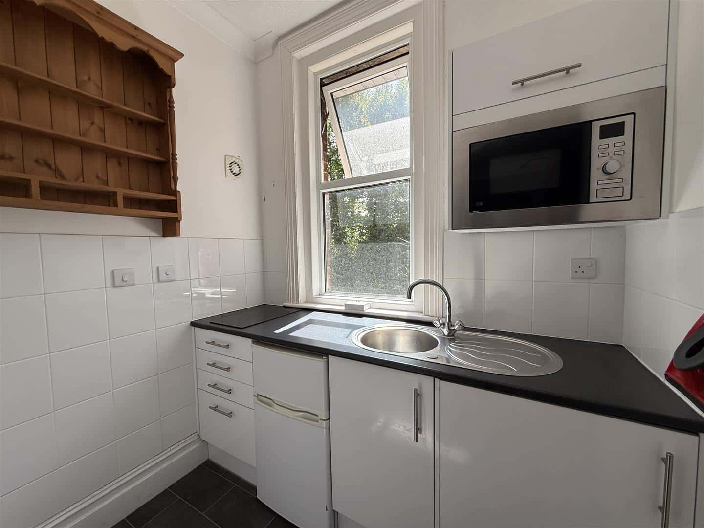 Flat Ettrick Road in Chichester