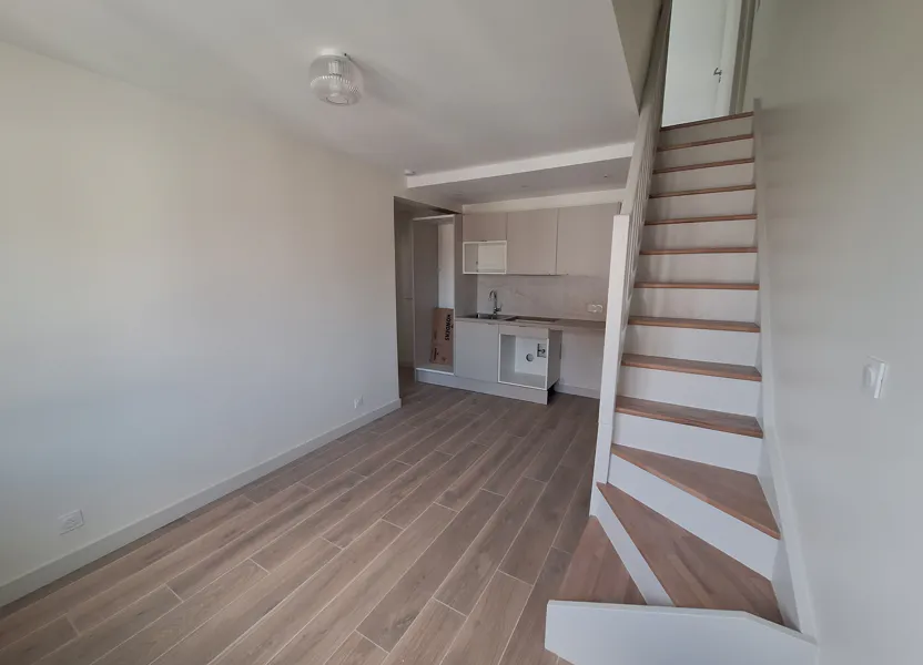 Flat Rue Henri Bretonnet in Mézières-sur-Seine