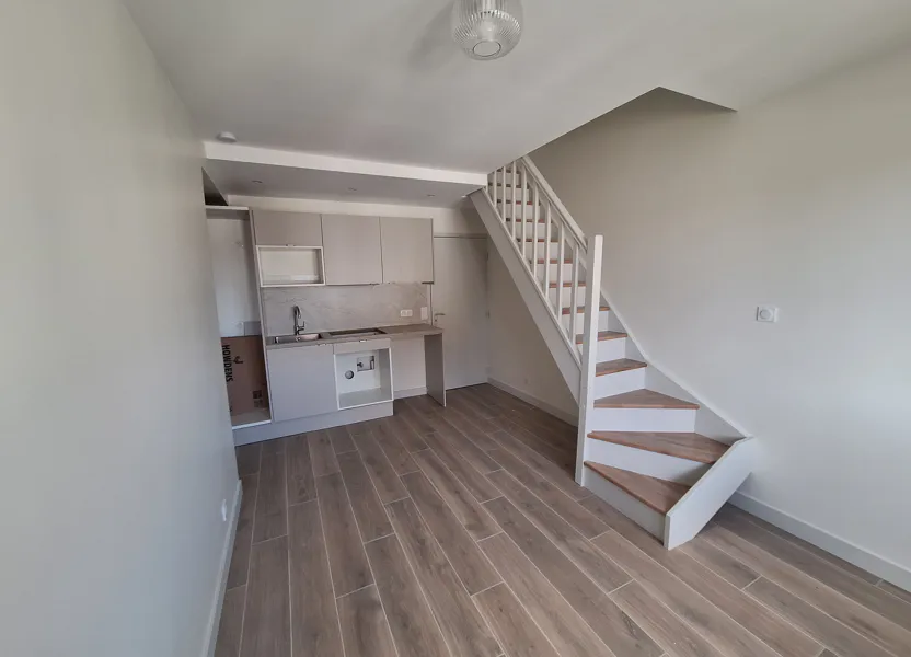 Flat Rue Henri Bretonnet in Mézières-sur-Seine