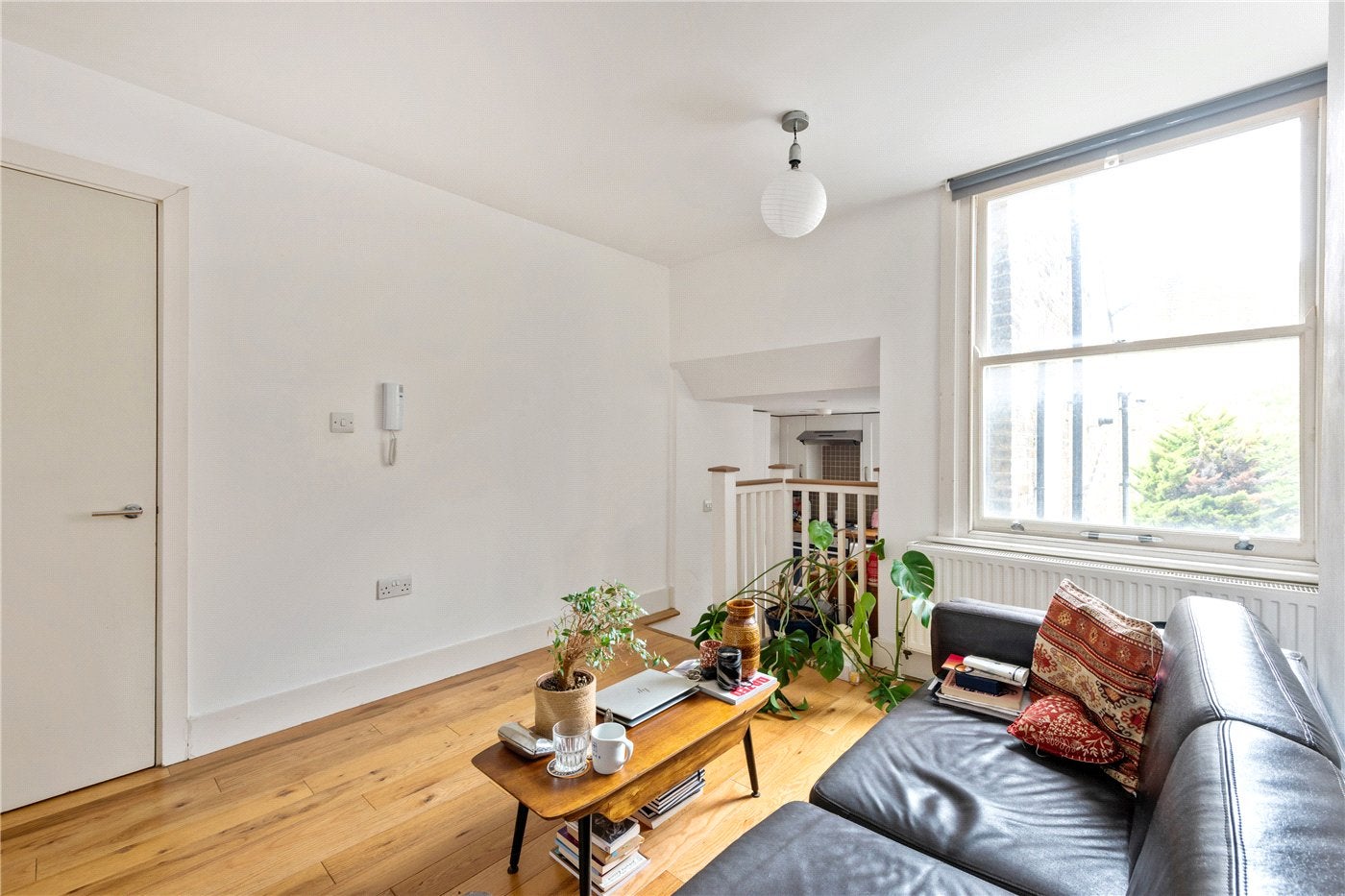 Flat Geldeston Road in Greater London