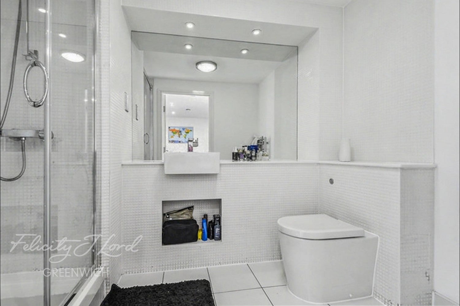 Flat Seager Place in Greater London
