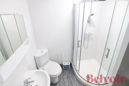Room London Road in Newcastle-under-Lyme
